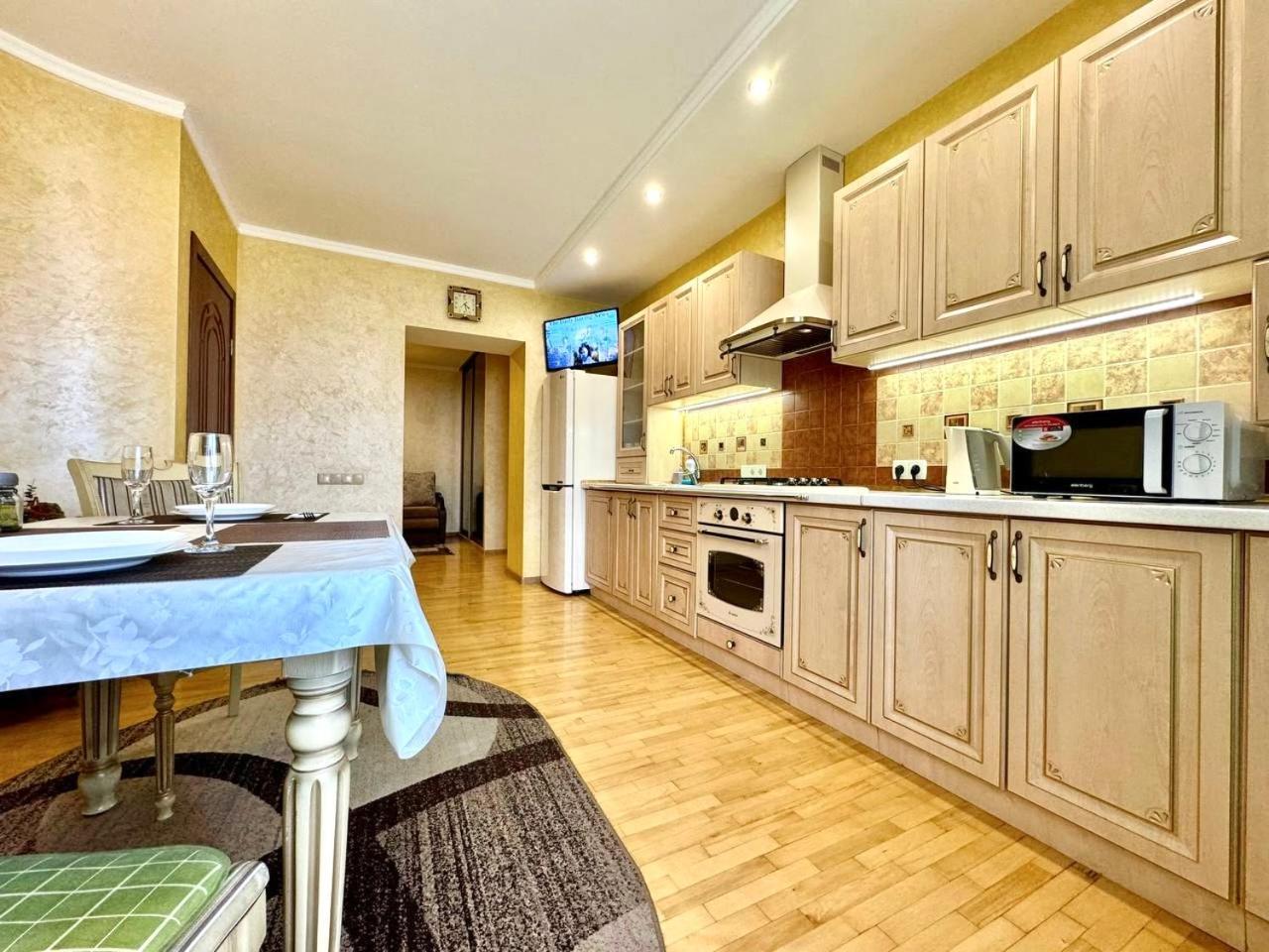 Apartpoltava Вишукані Просторі Апартаменти, Аграрний Університет, Звітна Документація Exterior foto